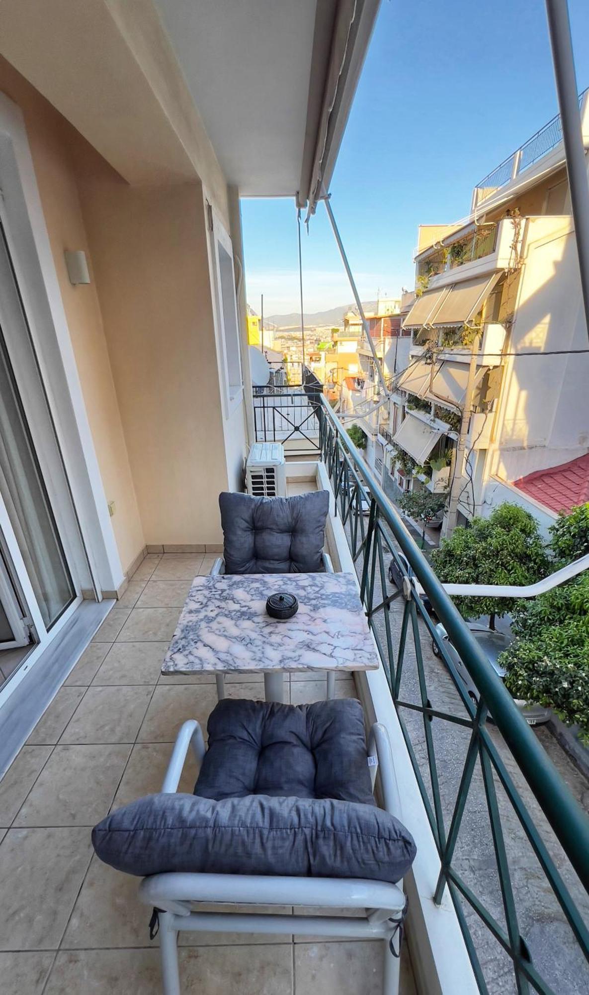H&H Cozy Retreat Appartement Piraeus Buitenkant foto